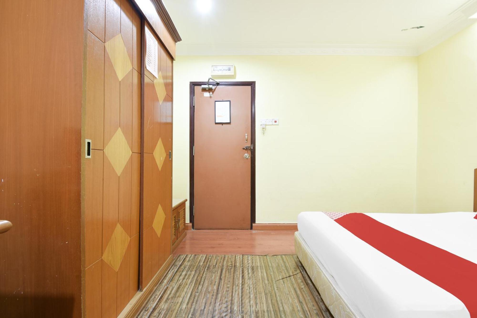 Hotel O Kota Bharu Near War Museum Formerly Azam Hotel 외부 사진